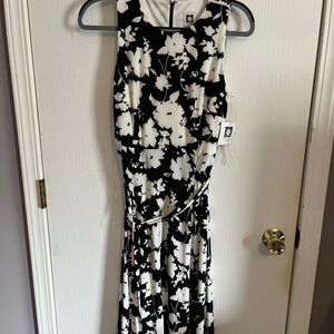 Anne Klein Black and White Sheath Maxi Dress